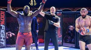 Yann Kouadja s'impose une nouvelle fois et par KO